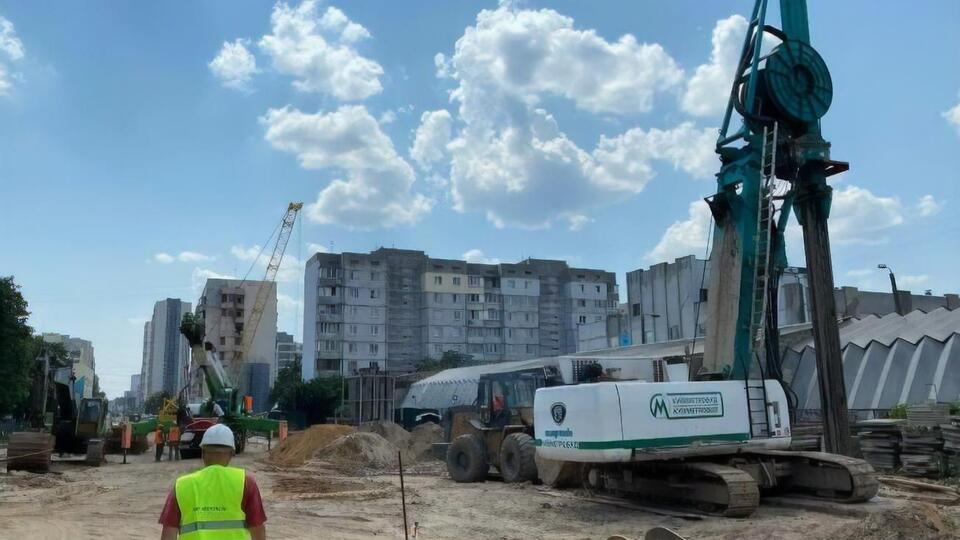 ASPI news пишет, что юристы "Киевметростроя" обратились в правоохранительные органы с заявлением о мошенничестве