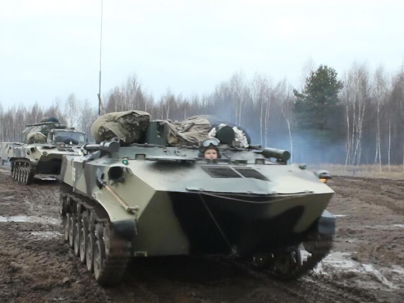 За оцінками української розвідки, Росія розмістила на кордоні майже 114 тис. військовослужбовців
