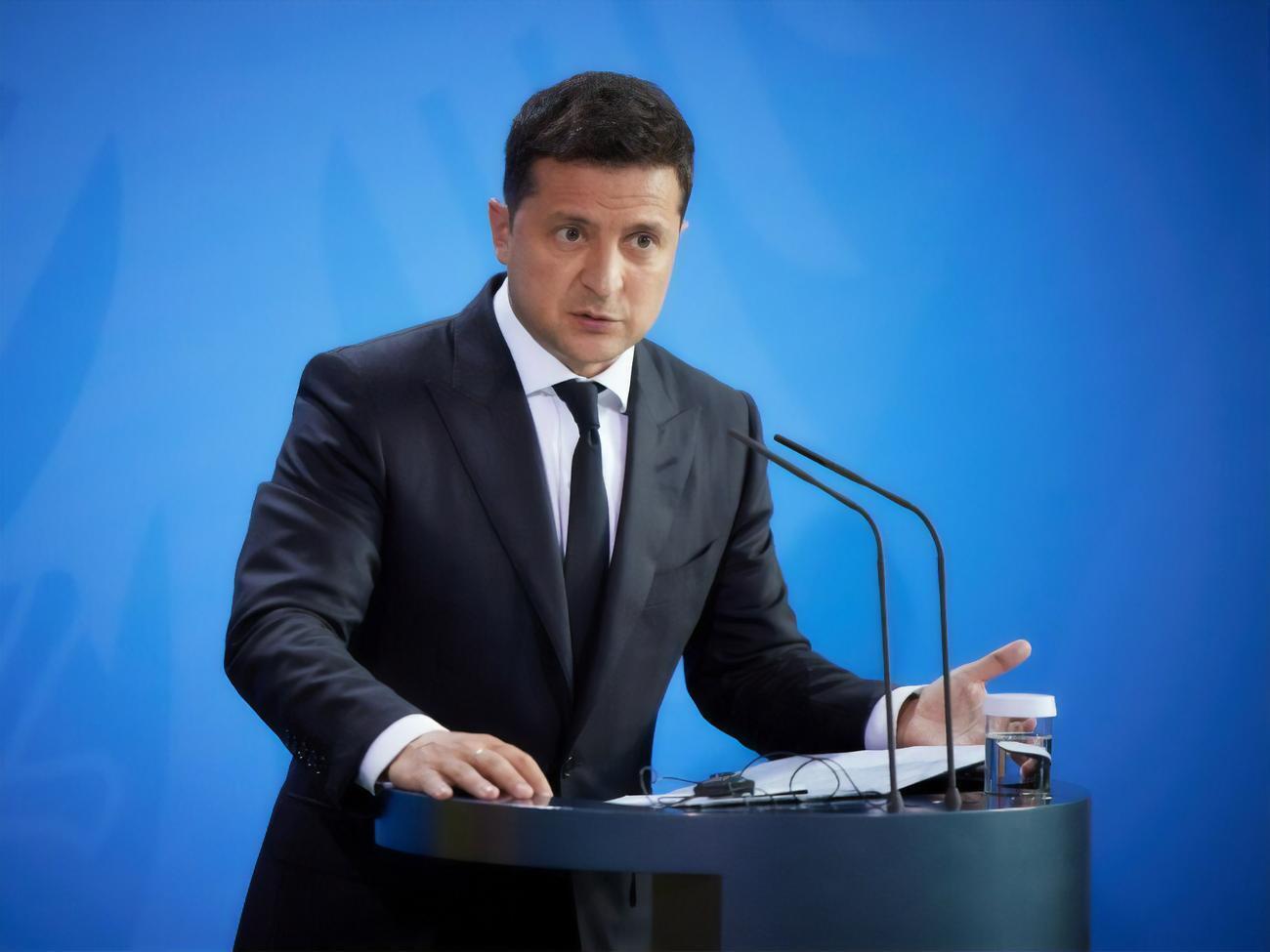 Зеленский возглавляет президентский рейтинг