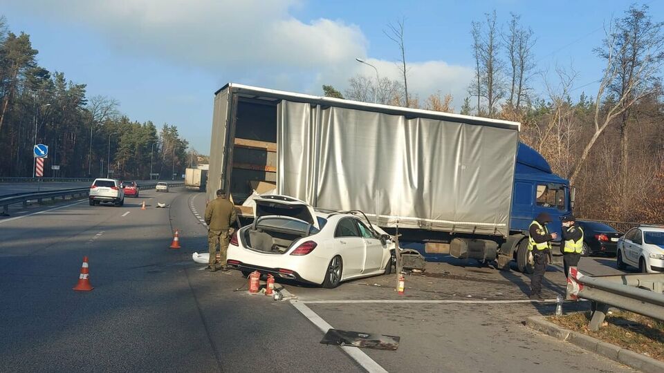 СМИ пишут, что ДТП с участием нардепа произошло в Киевской области
