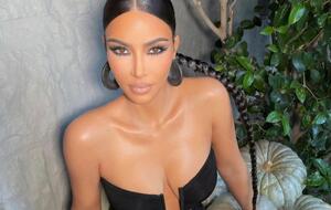 Кардашян позировала в откровенном виде