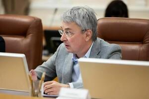 Гуманітарний комітет Ради планує зустрітися з Ткаченком для "отримання ясності з кадрового питання"