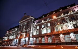 СБУ повідомила про підозру головного бухгалтера медзакладу