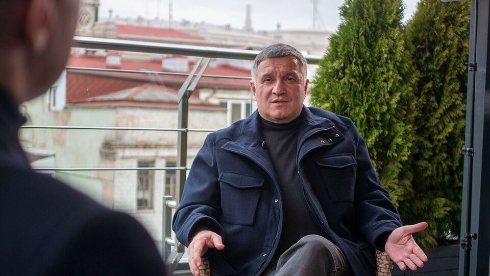 Аваков считает, что Зеленскому нужно "серьезно изменить структуру управления, которую он выстраивает в государстве"