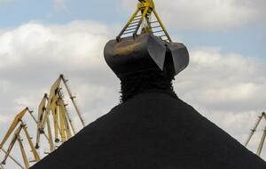 Уголь должны доставить по морю и железной дороге