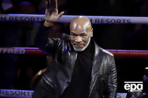 Майк Тайсон в 1997 году во время поединка с тяжеловесом Эвандером Холифилдом откусил сопернику кусок уха