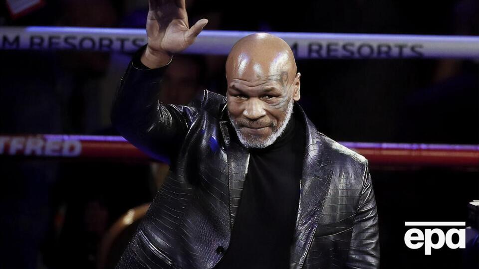 Майк Тайсон 1997 року під час поєдинку з важкоатлетом Евандером Голіфілдом відкусив супернику шматок вуха