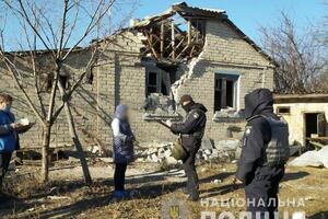 Жителі селища розповіли, що обстріл стався о 2.30