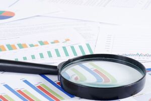 Після скандалу із "зеленими" облігаціями довгострокові єврооблігації України (11 років) почали торгуватися нижче номіналу, що може свідчити про падіння довіри до дій уряду, зазначає "РБК-Україна"