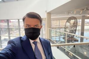 Разумков заявив, що нардепам від "Слуги народу" розповідають нібито "всіх їх знайшли на смітнику". На його думку, це не так