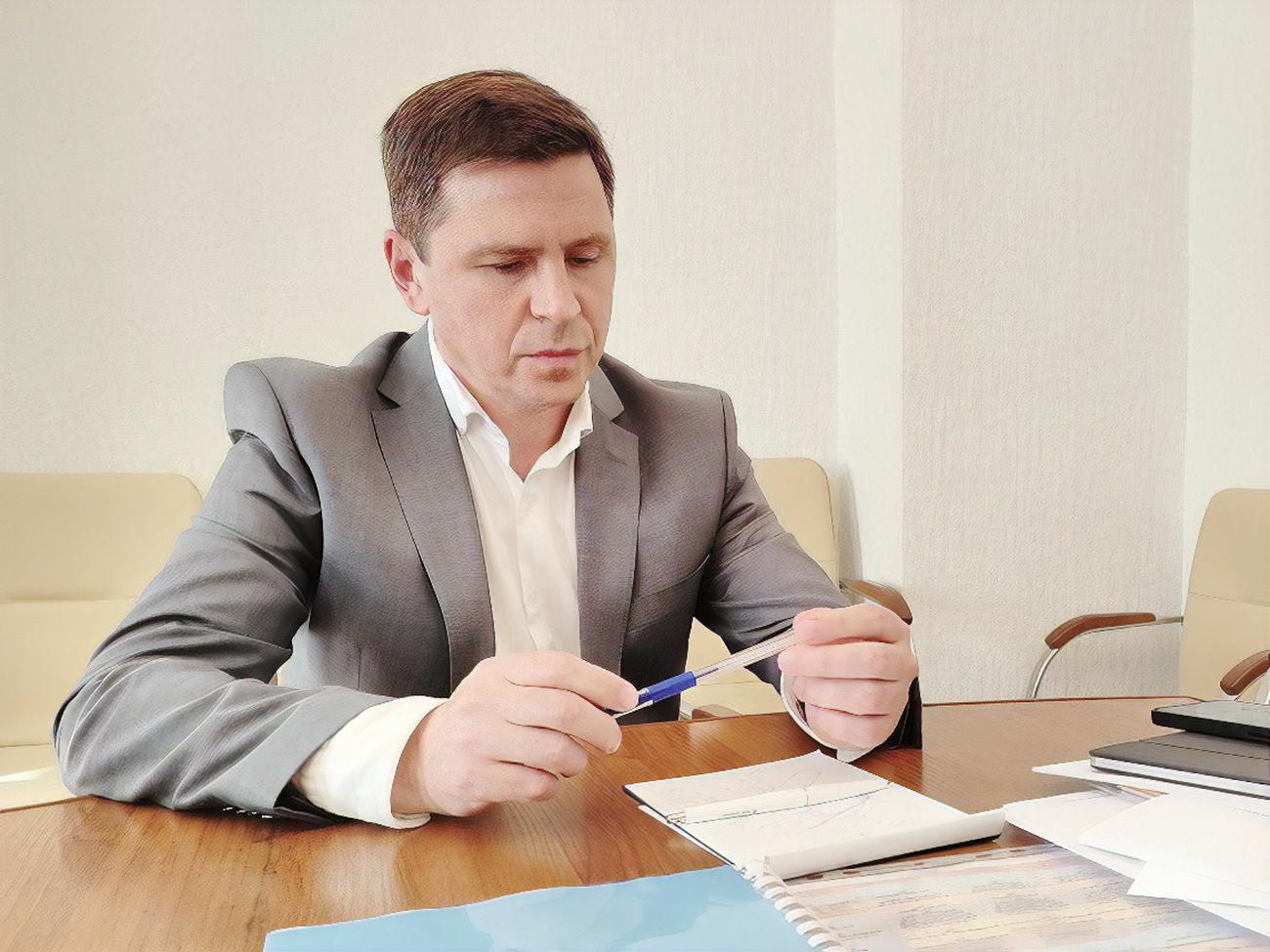 Подоляк:&nbsp;Ермак действительно отвечал за договоренность о прекращении огня на Донбассе. Но за что он точно не отвечал и не отвечает &ndash; так это за какие-либо планы разведки