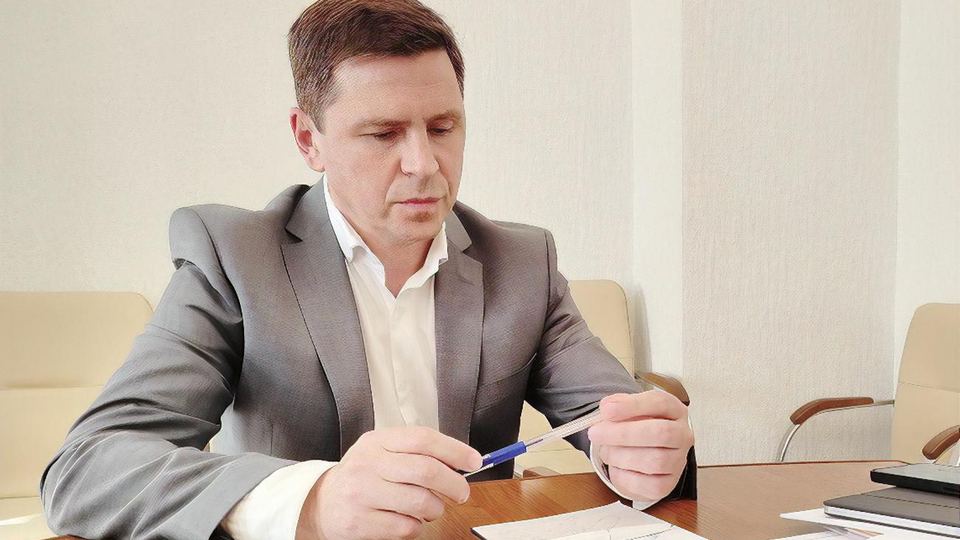 Подоляк: Ермак действительно отвечал за договоренность о прекращении огня на Донбассе. Но за что он точно не отвечал и не отвечает – так это за какие-либо планы разведки