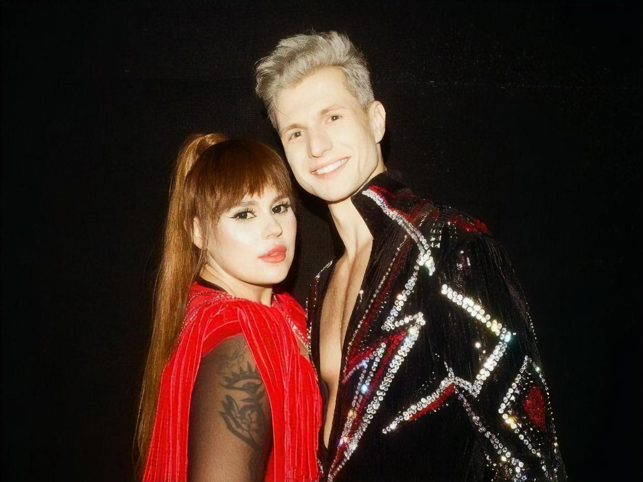 Александра Зарицкая и Юрий Мешков познакомились в этом году на "Танцах со звездами" и несколько раз намекали, что между ними нечто большее, чем просто дружба