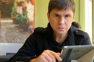 Подоляк стверджує, що для президента важливим є не рейтинг