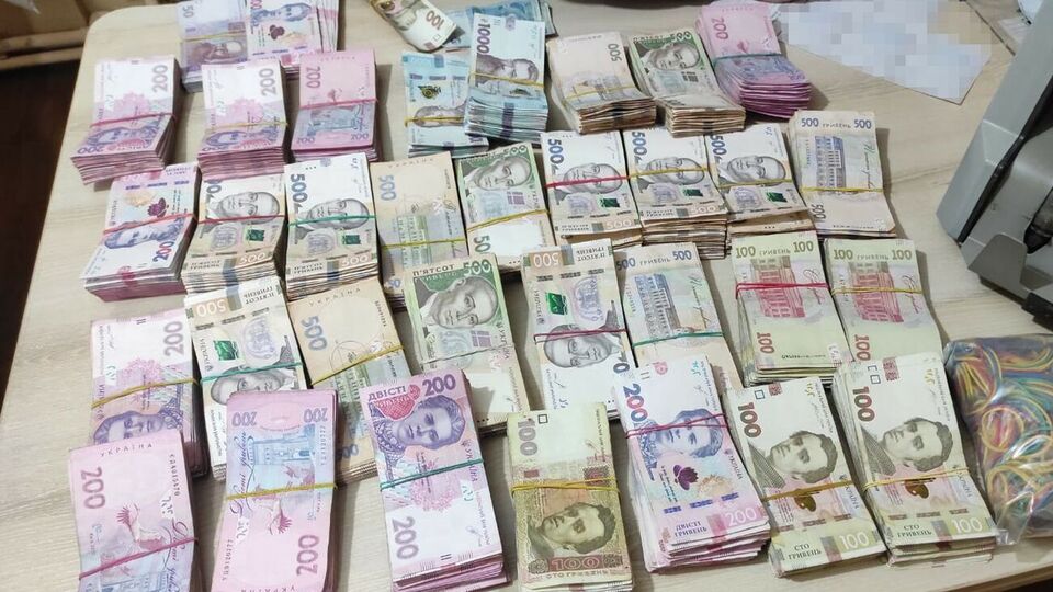 Конвертаційний центр обслуговував компанії аграрної, нафтогазової, хімічної та автотранспортної галузей