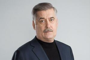 Головне питання – яким чином уряд планує забезпечити безперебійне постачання електроенергії в лікарні, які потрапляють під географію відключень?