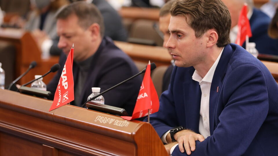 Дмитро Білоцерковець: Територіальна громада міста Києва позбавлена можливості консультації, а власне законопроєкт було презентовано за два дні до його ухвалення профільним парламентським комітетом