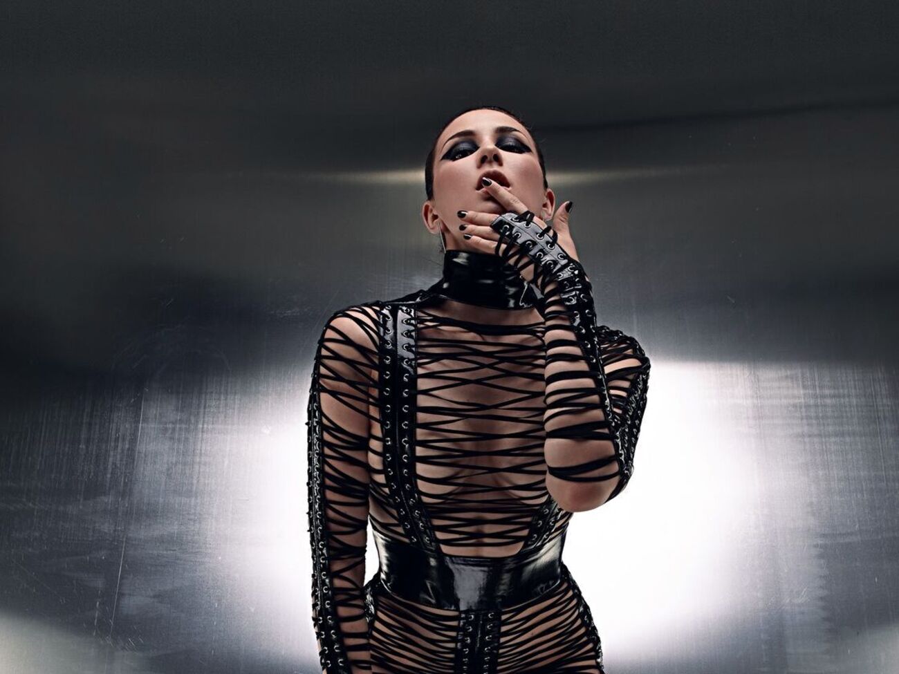 Maruv обнародовала эротические снимки