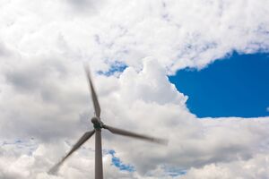 Була надія, що "зелені" облігації "Укренерго" та виплата всіх боргів держави виробникам покладуть край конфлікту, але, схоже, це лише створило новий, ідеться у статті Newsbase