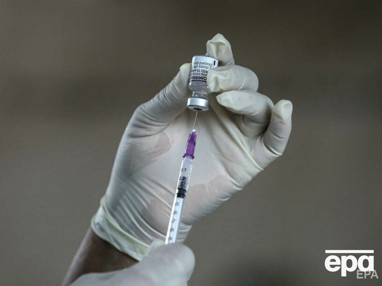 Ранее бустерные дозы были разрешены отдельным категориям жителей США