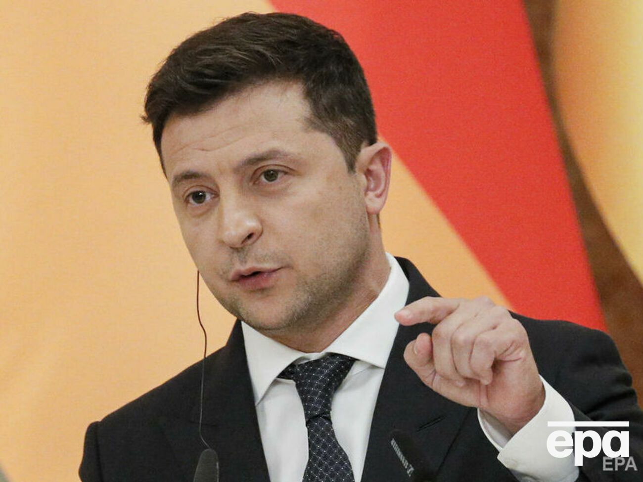 Редакція ток-шоу повідомляла, що запросила Зеленського (на фото) та Єрмака взяти участь у програмі