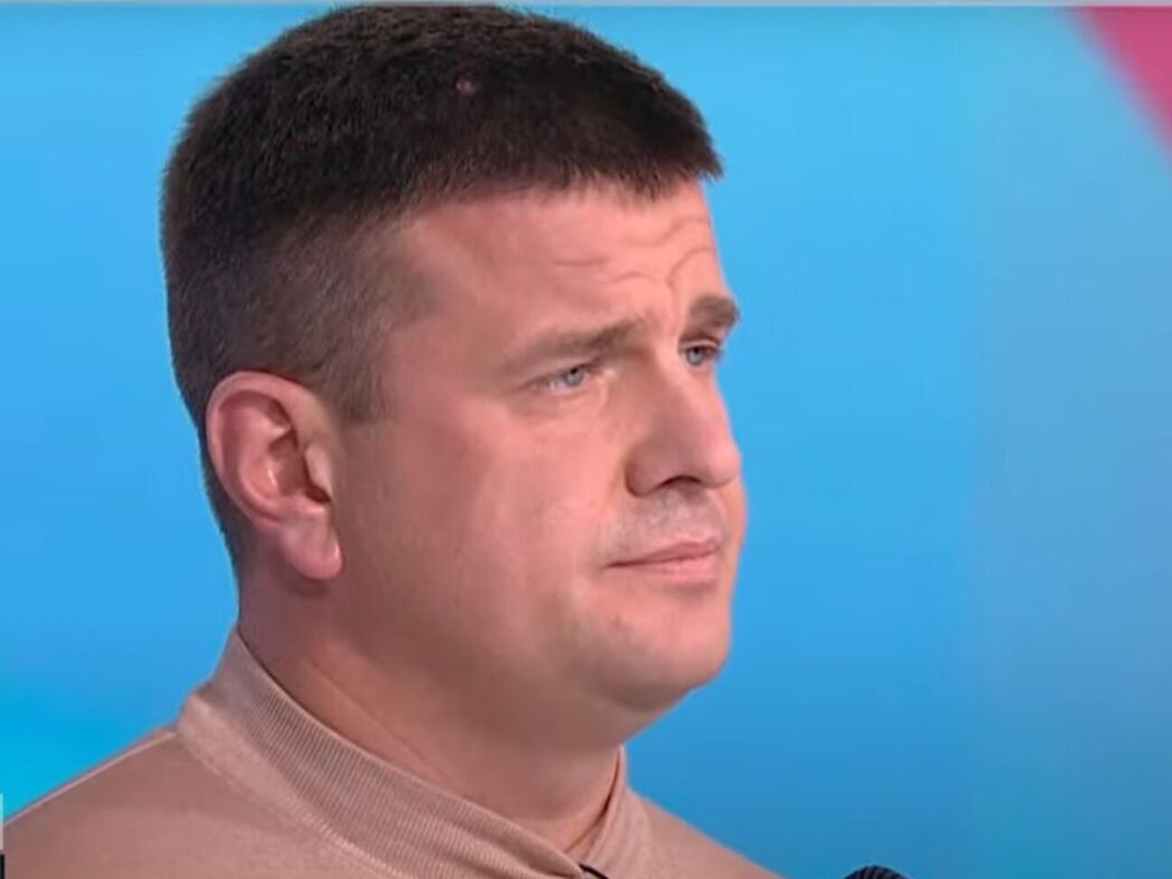 Бурба заявив, що не обговорює укази президента