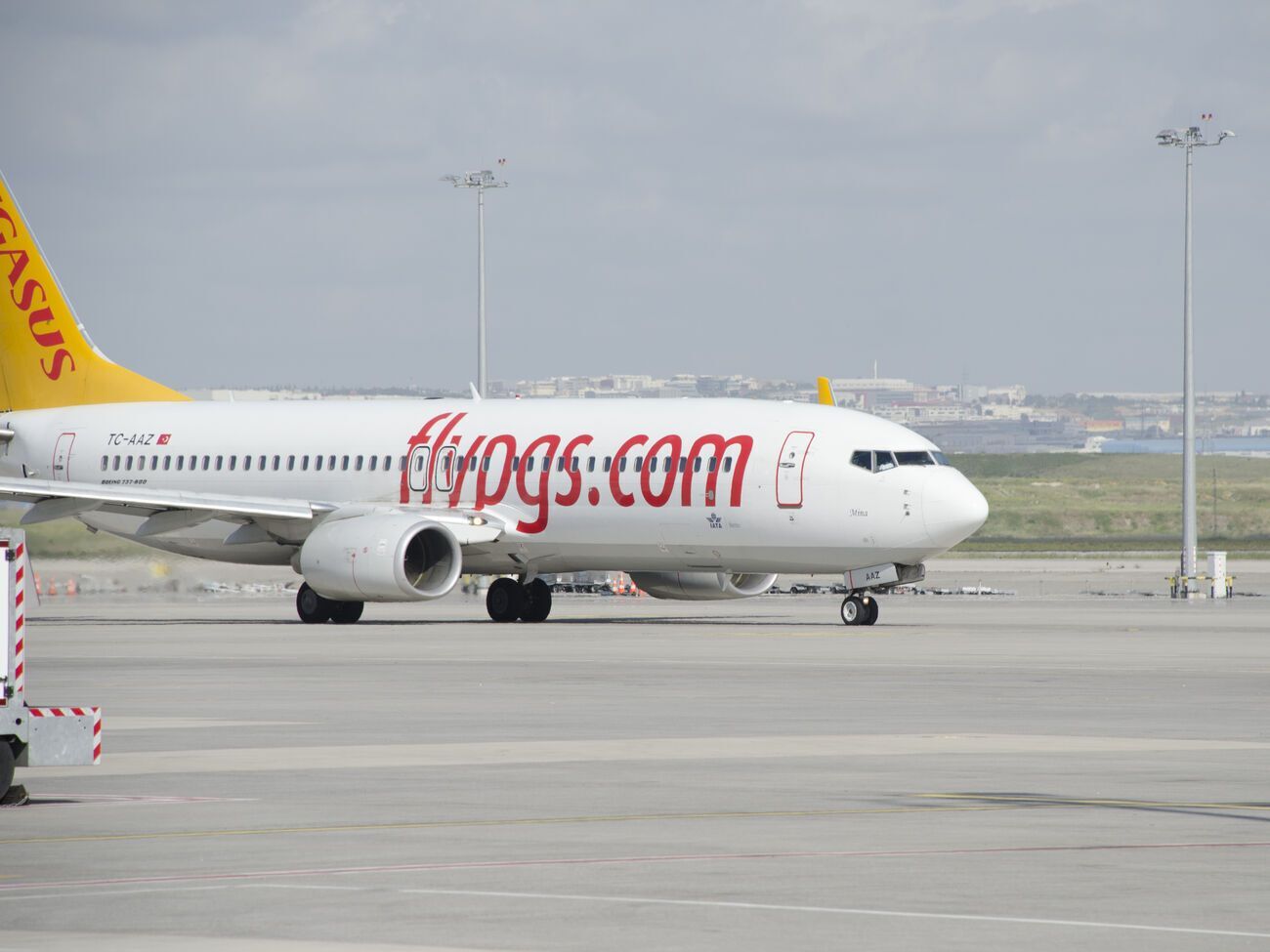 51-летний мужчина умер во время полета, предполагают в полиции