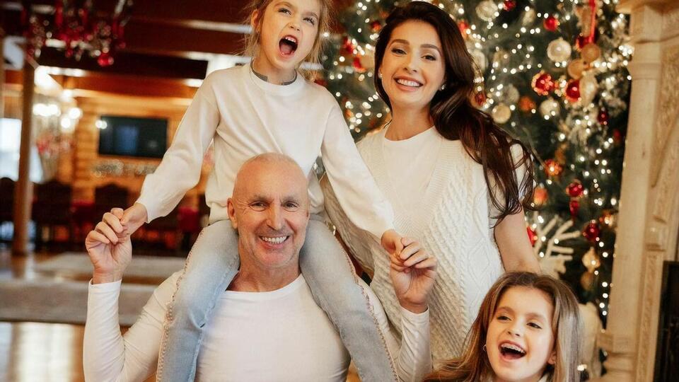 Марина та Олександр Ярославські виховують двох доньок та сина