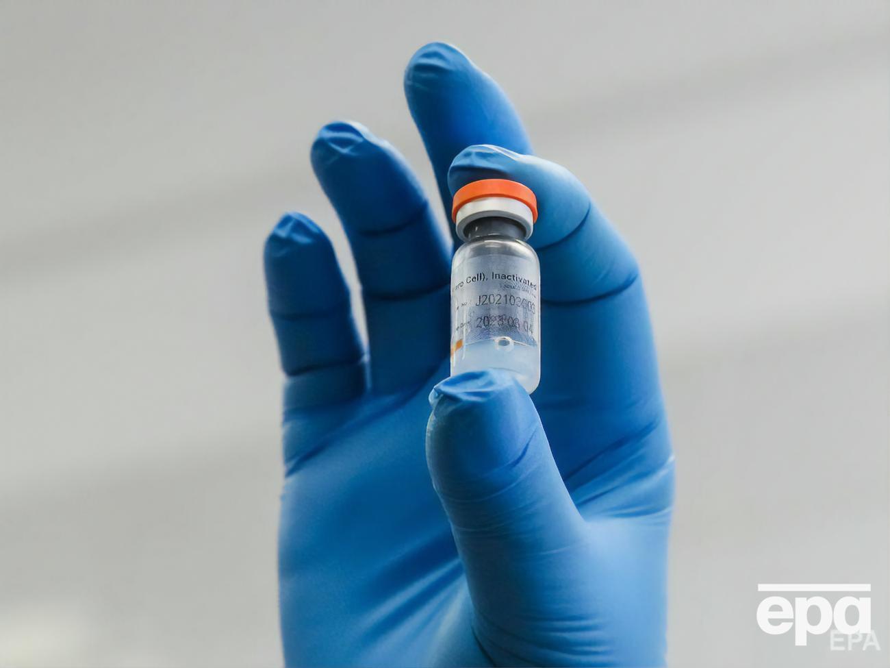 4 октября Минздрав утвердил список профессий, для представителей которых вакцинация от коронавируса обязательна