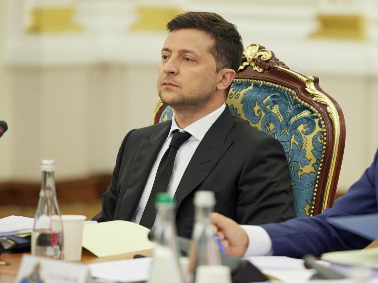 Зеленский подписал указы, предусматривающие санкции за выборы на оккупированных территориях Украины