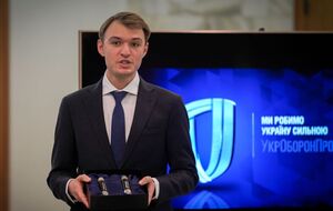 Виталий Жуков возглавляет конструкторское бюро, разрабатывающее боеприпасы