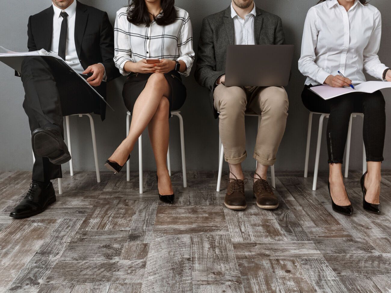 Bihus.info: На більшість вищих посад оголошують повторні конкурси