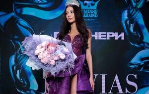 Вечерний наряд Яремчук создала дизайнер Екатерина Лукашик