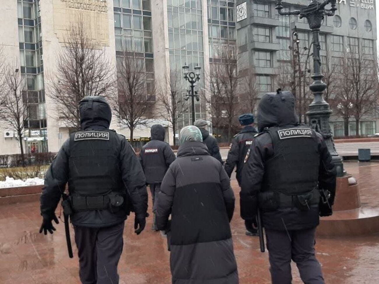 Івлєву відвезли до відділу поліції "Лужники"