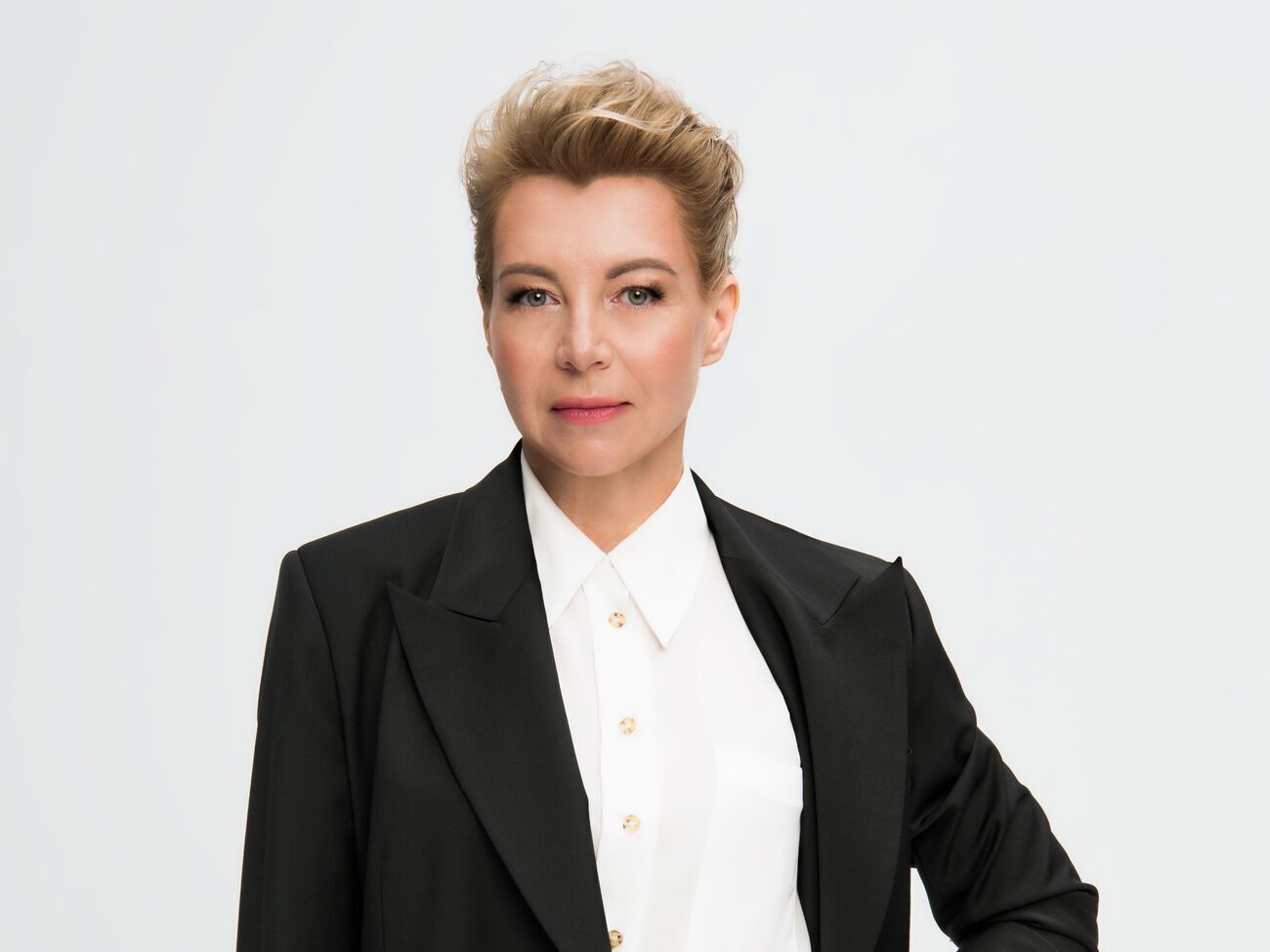 По словам Оксаны Соколовой, людей, угрожавших ей, удалось установить