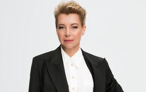 По словам Оксаны Соколовой, людей, угрожавших ей, удалось установить