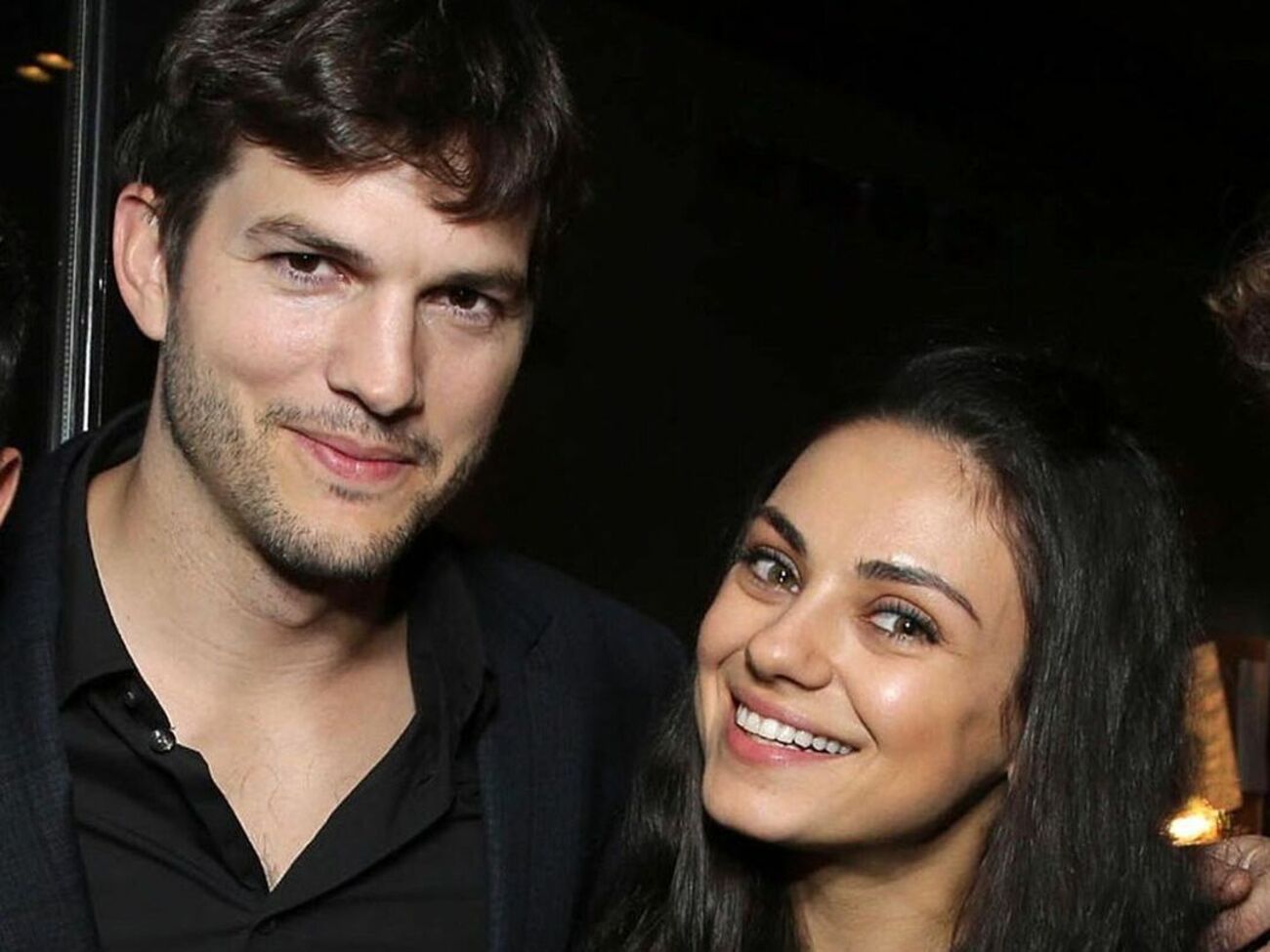 Пара попала в объектив камер во время прогулки по району Беверли-Хиллз