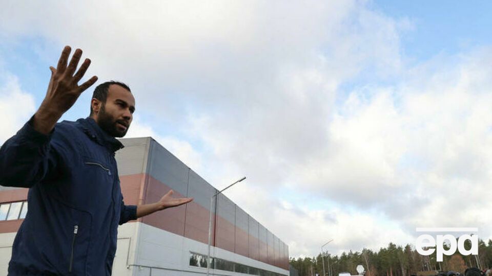 Цього тижня мігранти пішли з двох своїх таборів біля білоруських пунктів пропуску