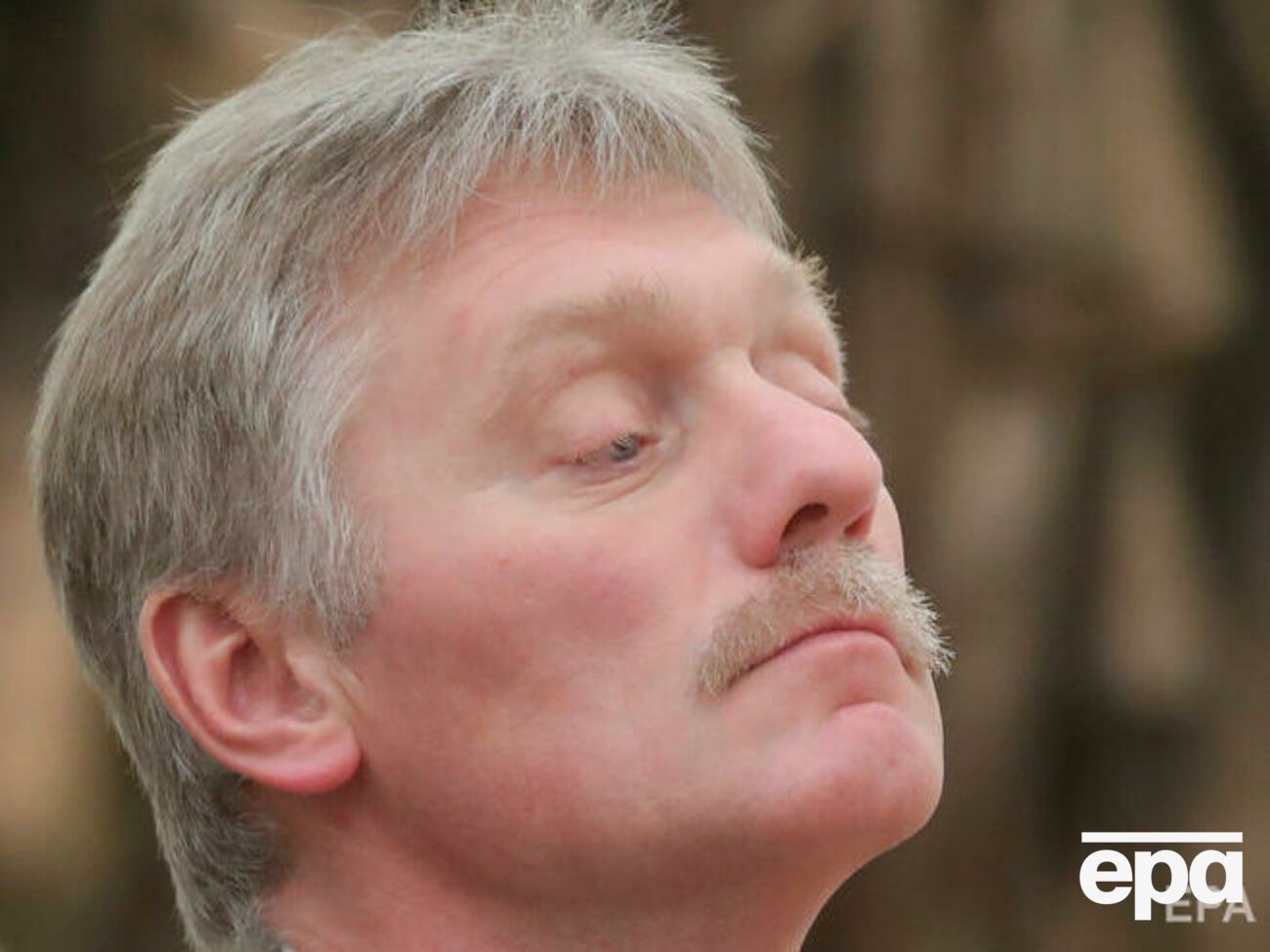 То, что "сейчас творится в мировой дипломатии, раньше не творилось", пожаловался Песков