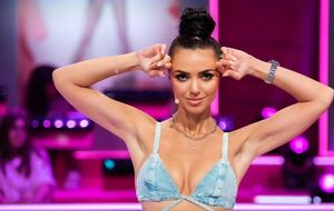 Экс-участница "НеАнгелов" Вика: У Славы был момент, и не один, когда были рукоприкладства