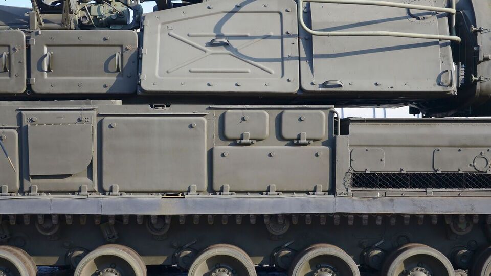 Оккупанты задействовали зенитные ракетные комплексы С-400 "Триумф" и зенитные ракетно-пушечные комплексы "Панцирь"