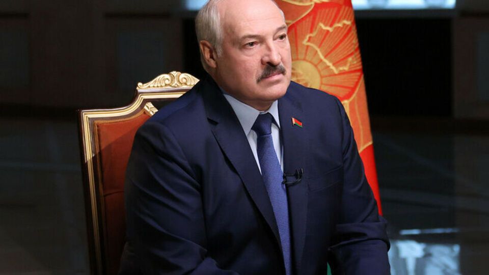 Лукашенко зазначив, що у Білорусі немає політичної статті
