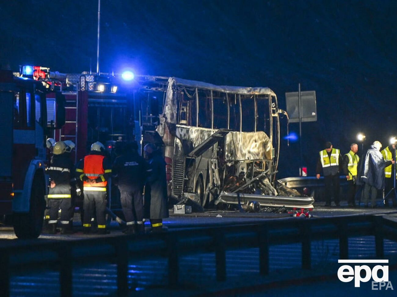 В автобусе ехало 52 человека