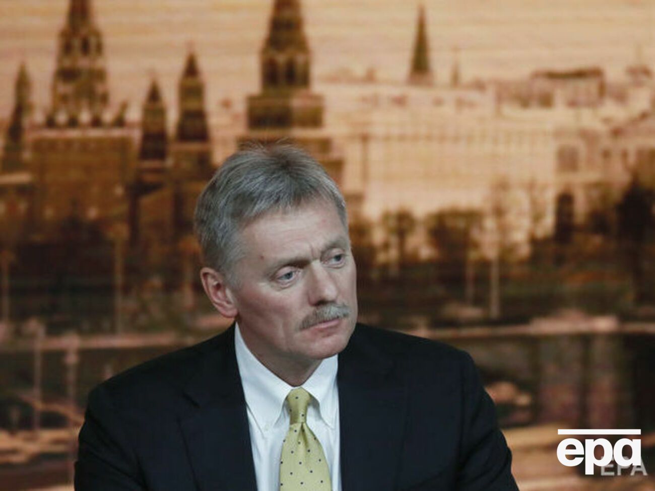 Песков утверждает, что "Россия не собирается ни на кого нападать и не вынашивает никаких агрессивных планов"