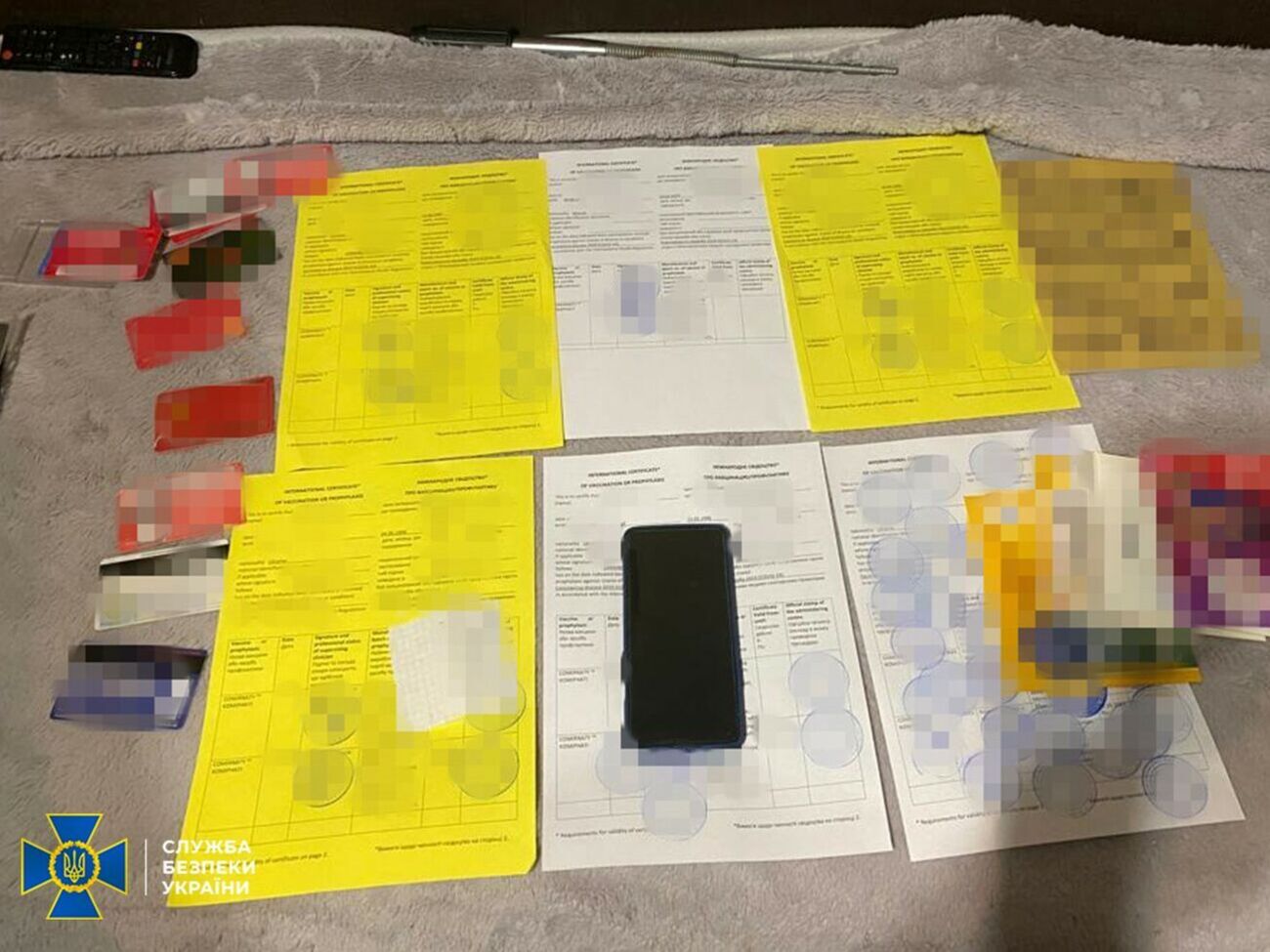 В Украине продолжают выявлять случаи подделки документов о вакцинации