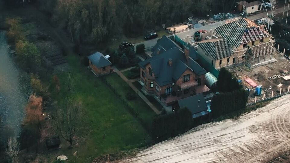 Будинок, у якому мешкає Кива, складається з восьми кімнат, стверджує Bihus.info