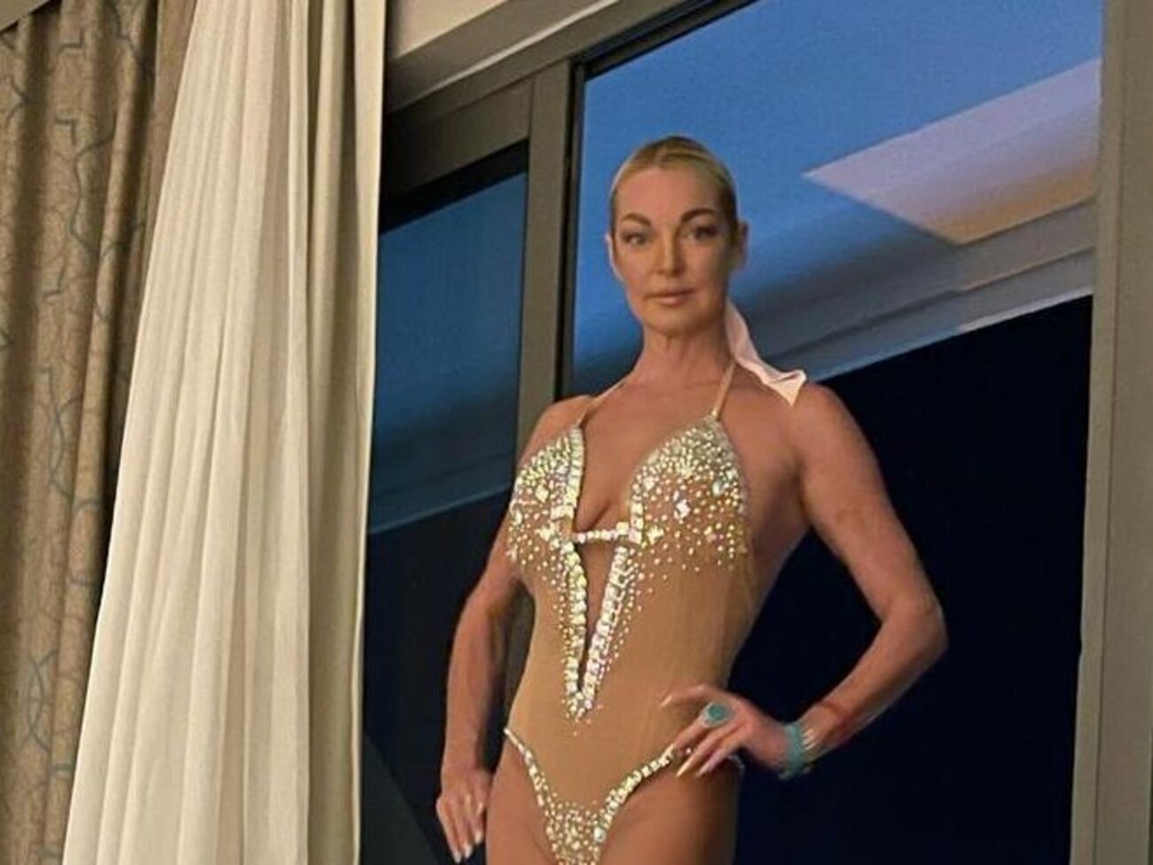 Волочкова: Я всегда сердечно благодарю тех, кто с уважением относится к моему труду и бережет мое время