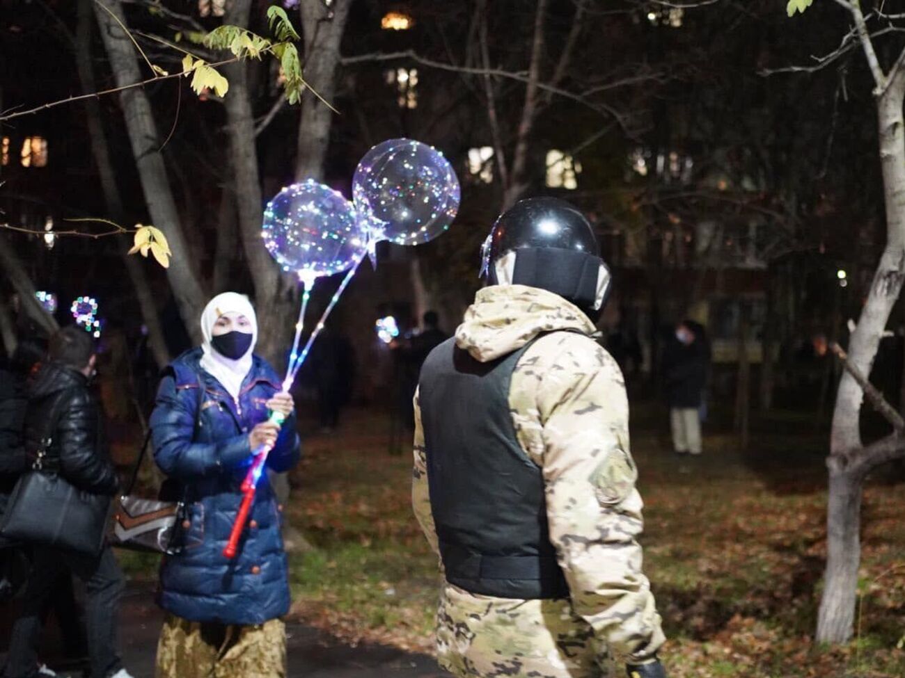 Активистов начали задерживать еще до выхода адвоката из СИЗО