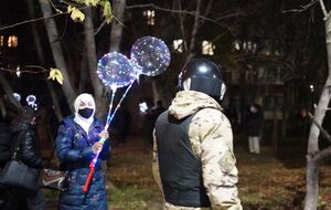 Активистов начали задерживать еще до выхода адвоката из СИЗО