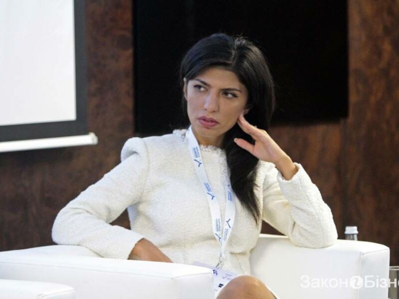 Агия Загребельская: Предлагаю 23 ноября в календаре назвать днем олигарха и сделать государственным выходным